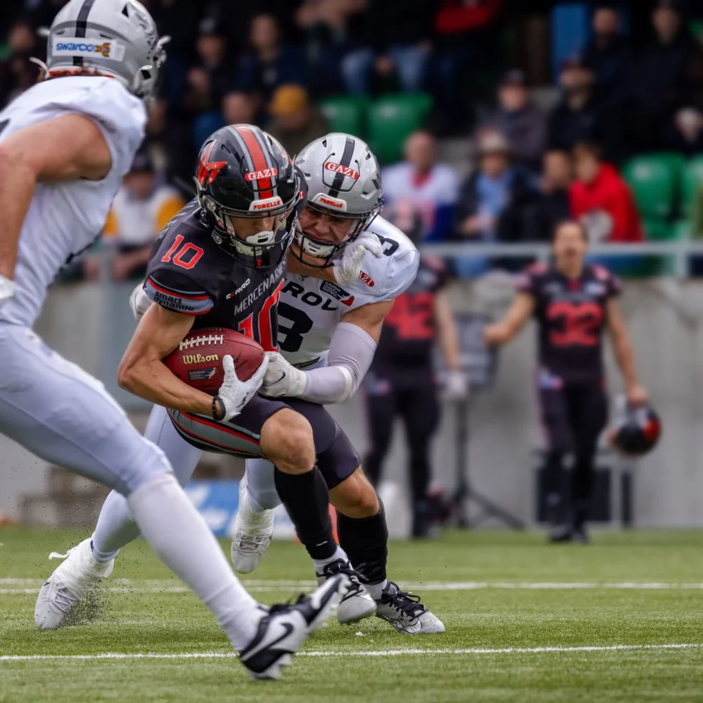 Tirol Raiders Tackling a Helvetic Mercenary